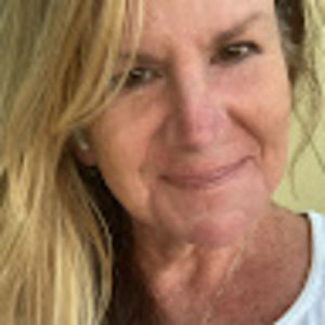 Meet your Posher, Joni